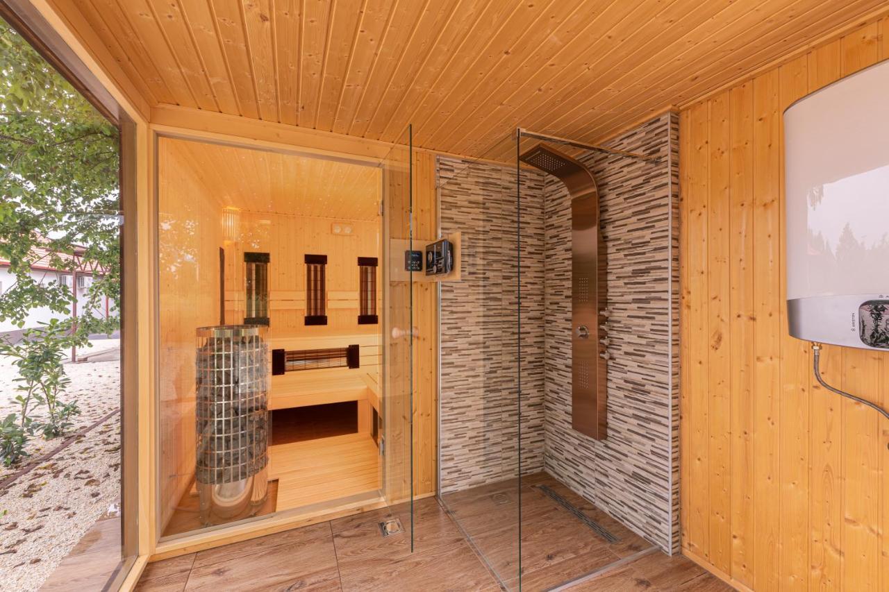 Nefelejcs Vendeghaz Hotel Toalmas Екстериор снимка